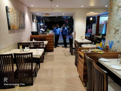 Hungry Eyes Multi Cuisine Restaurant