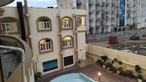 OYO Capital O 5879 Radha Damodar Residency