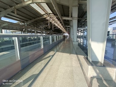 Noida Sector 142 Metro Station Aqualine