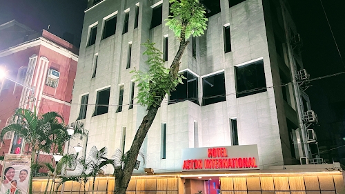 Hotel Aston International