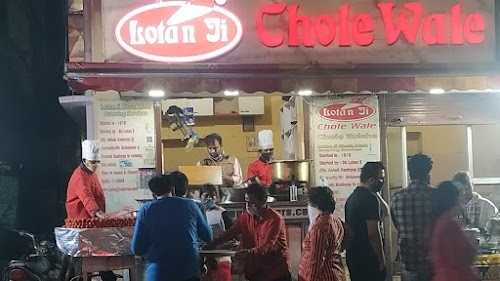 Lotan ji Chole kulche wala