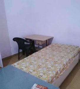 Dee Tee Girls Hostel