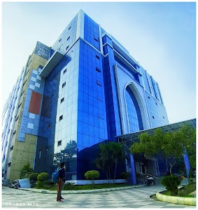 Aliah University Park Circus Campus