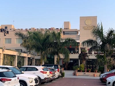 Silver Estate Resort