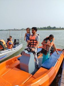 Bettiah Tour's And Travels
