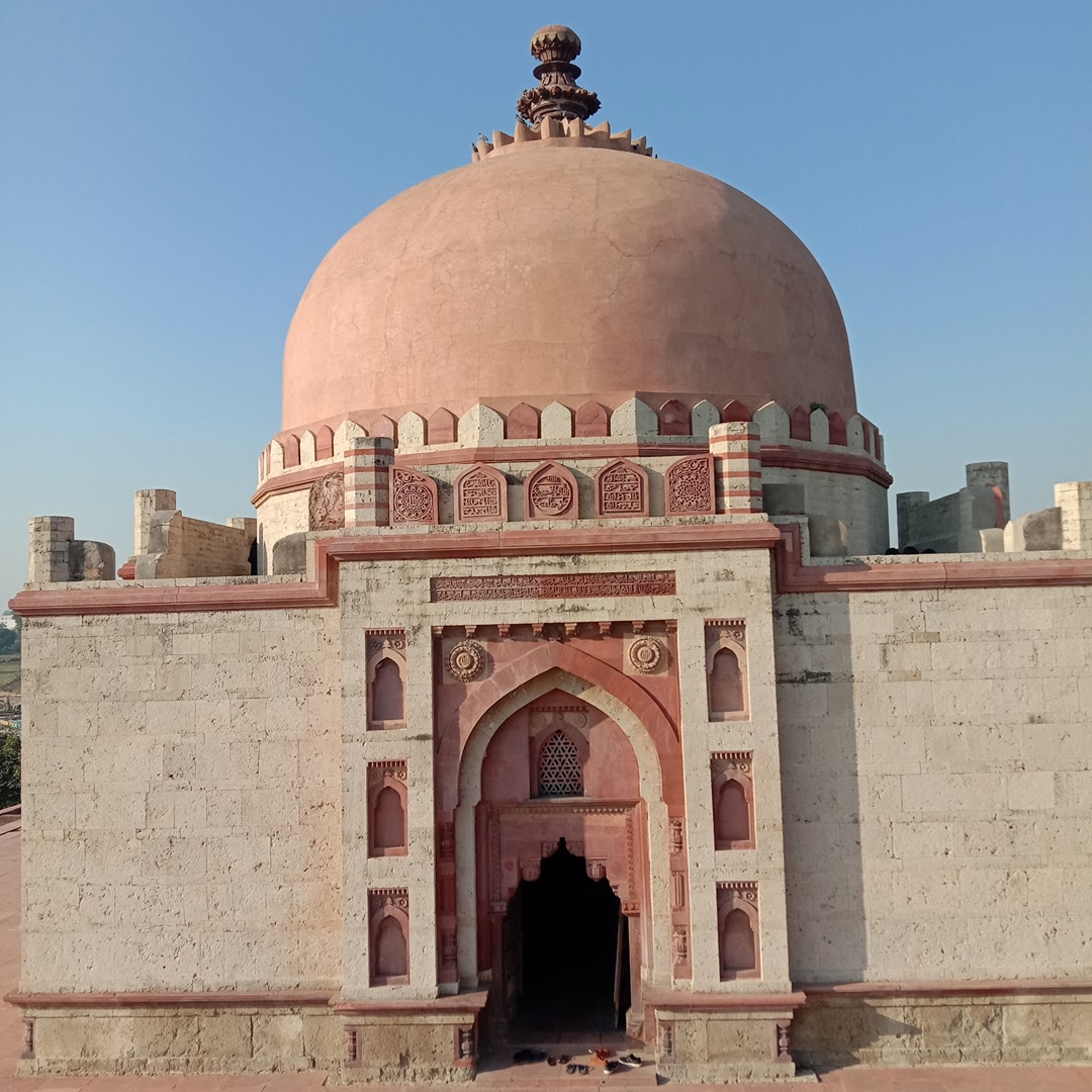 Khwaja Khizr Tomb