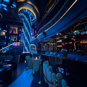 f Bar and Lounge Noida