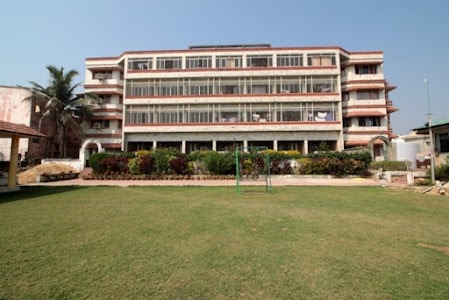 OYO 7696 Hotel Leo Castle