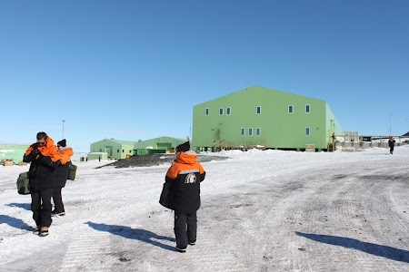 Scott Base Bus Station