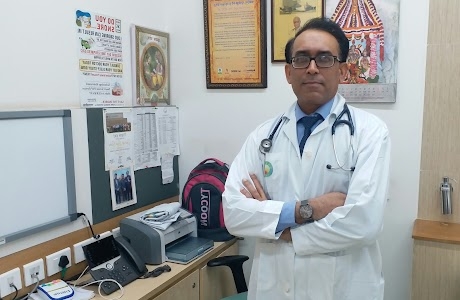 Dr Vipul Mishra, Chest Specialist, Sleep Medicine, Critical Care, Asthma Specialist in Mathura
