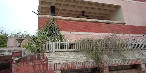 Gulabi Building