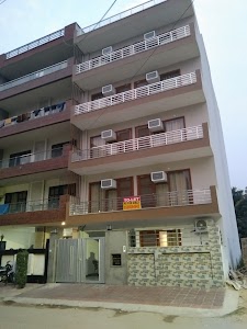 Beniwal Girls Pg