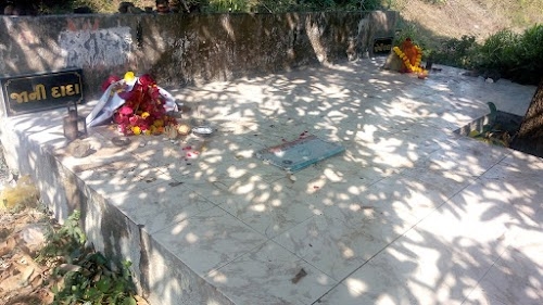 Surdhan Dada Jani and Joshi Family