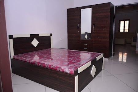 Hotel Lucknow Inn