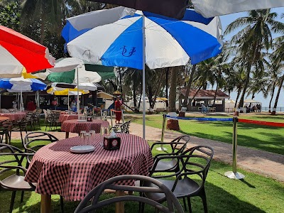 US Club Fine Dine Cafe Lounge