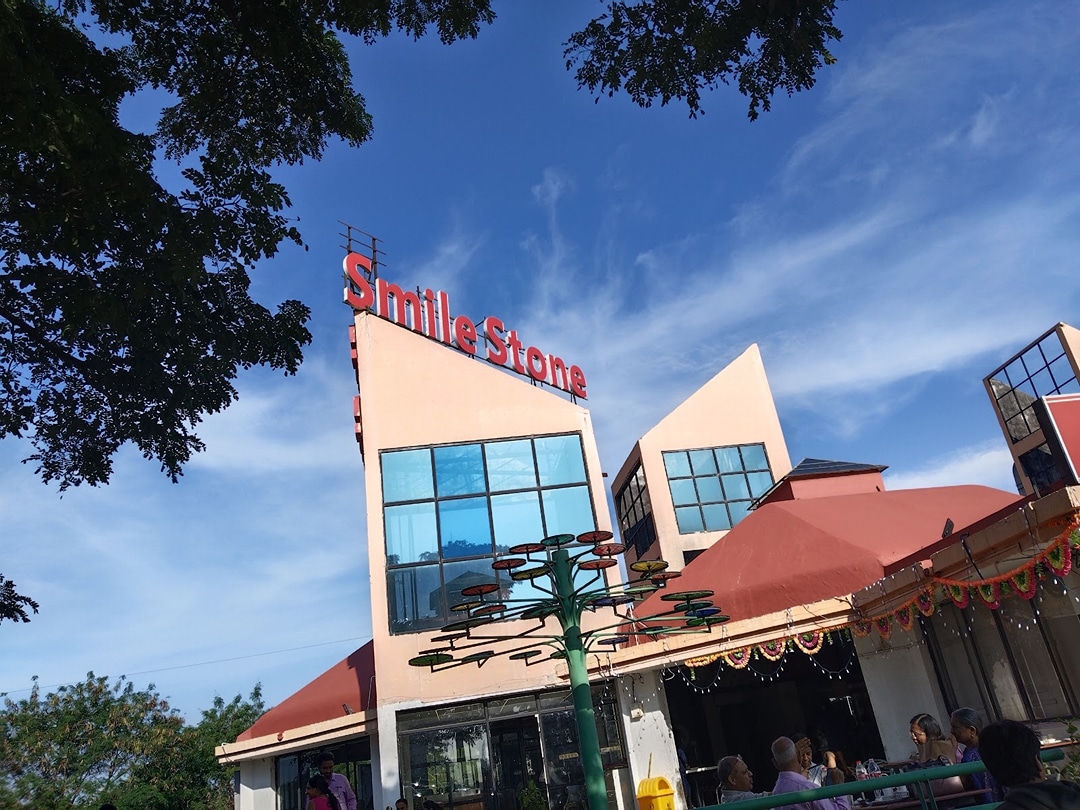 Hotel Smile Stone Motel