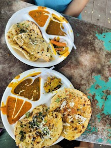 Delhi ke Mashur Chur chur Naan and chole bhature