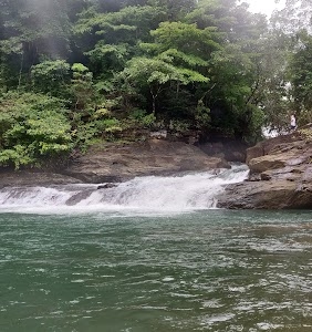 Saverdem Waterfall