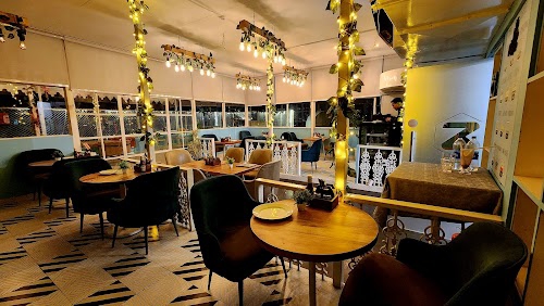 SKYZA Rooftop Lounge