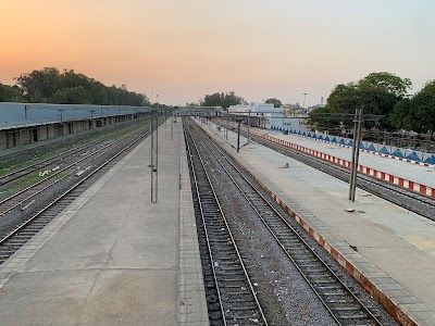 Alamnagar Railway station