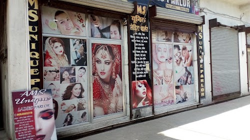 AMS unique ladies parlour