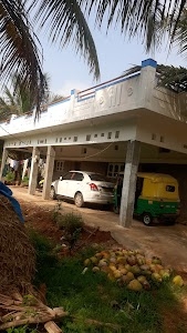 ಚಿನ್ನಿ ಮನೆ