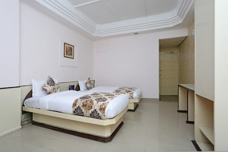 OYO 10264 Hotel Midtown