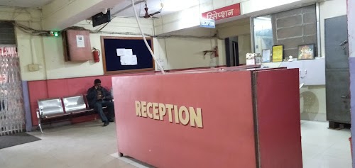 Chirayu Hospital and Research Center assistants