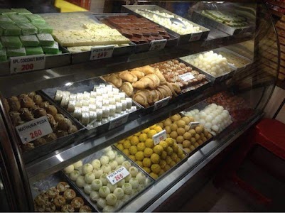 Lauhar sahani sweet shop