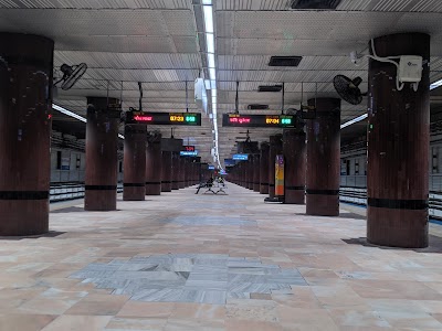 Chandni Chowk Metro Rly Stn. -Exit