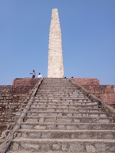 Dombari Buru