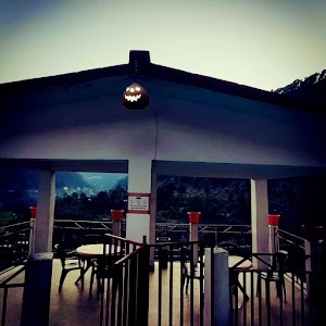 REGAL RESTAURANT & River View Park
