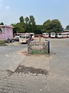 Tohana bus stand