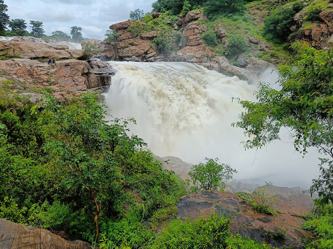 Chunchi falls