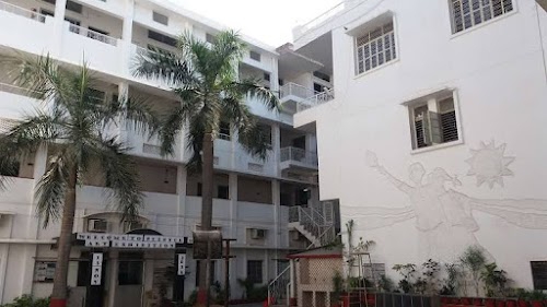 Lions School