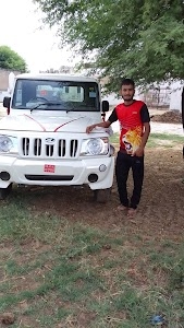 Royal Ravindra isharwal