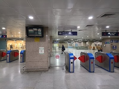 Delhi airport express metro line