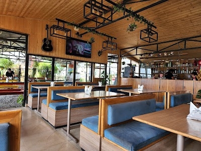 Machan Restaurant Bhimtal - Branch of Nainital