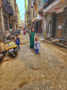 Sitapuri Part 1, Sitapuri