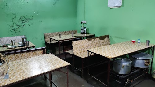 Gulzar hotel aripal