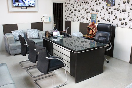 Best Deal 4 Wheels - Best Used Car Dealer in Lucknow | Pre-owned Car Dealer in Uttar Pradesh