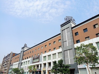 FabHotel Flora