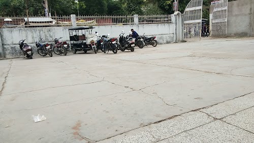 Avtar talkies parking