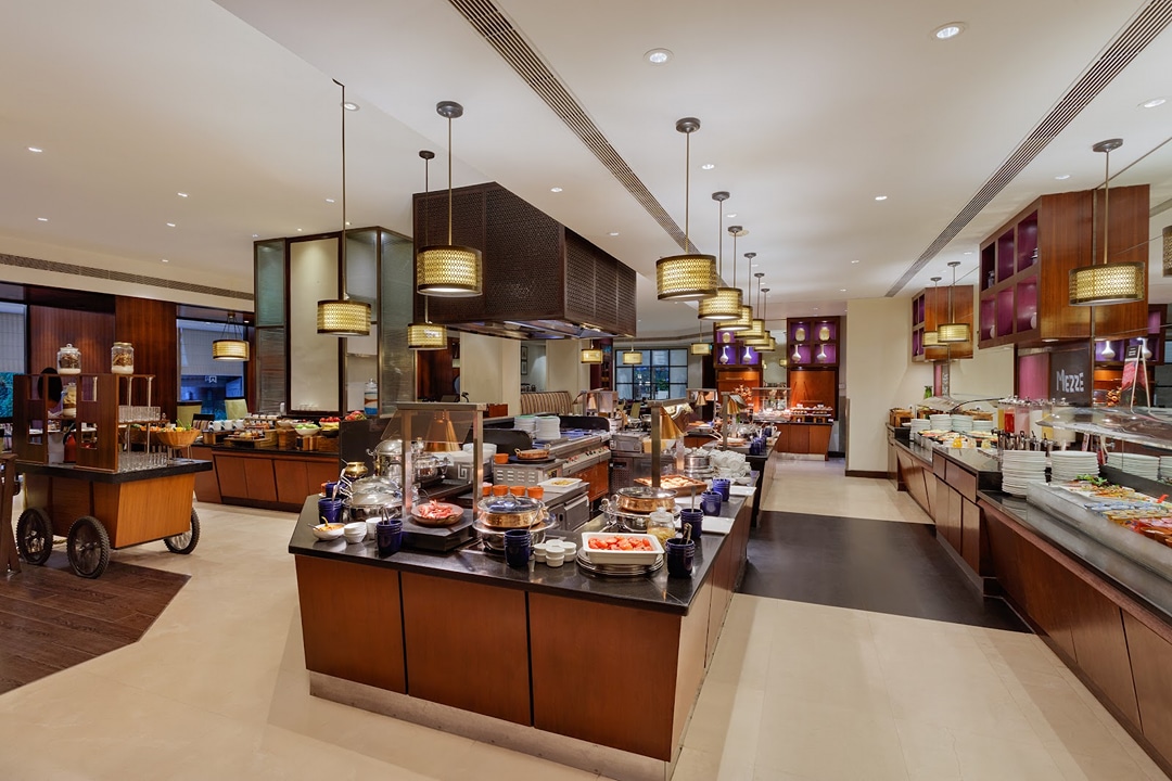 itc maurya pavilion restaurant