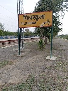 Pilkhuwa Railway Station