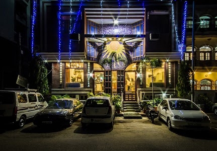 The Suncourt Hotel Yatri