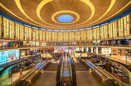 Dubai Mall Fashion Avenue