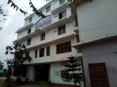 Maa bhaghwati readymade jenral store