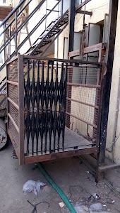 M D INDUSTRIES
