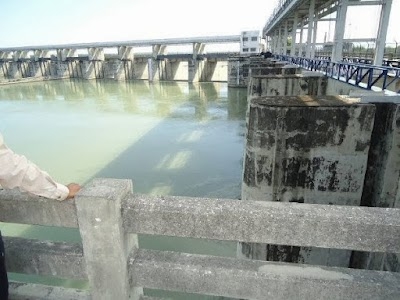 Hathni Kund barrage